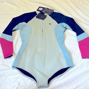 XCEL Wetsuit women’s long sleeve size 12 NWT front zip